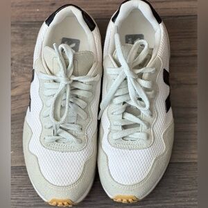 VEJA SDU Alveomesh White/Black/Natural Color Sneakers, Size 5